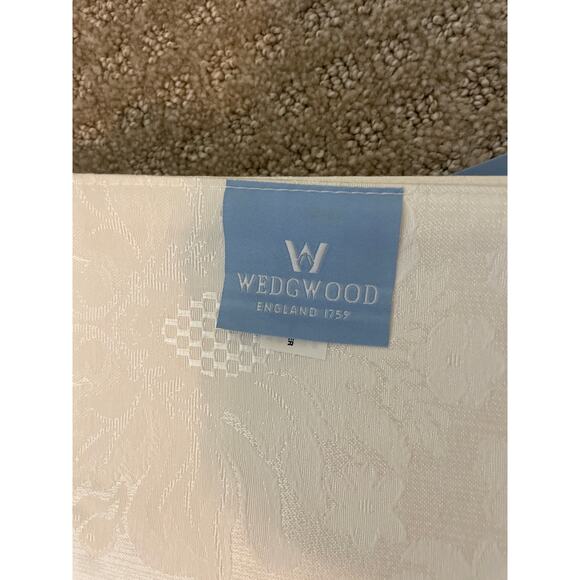 Wedgwood Nantucket Basket Salad Plate - 2Modern NWT- Wedgwood White Brighton Placemats Set of 8